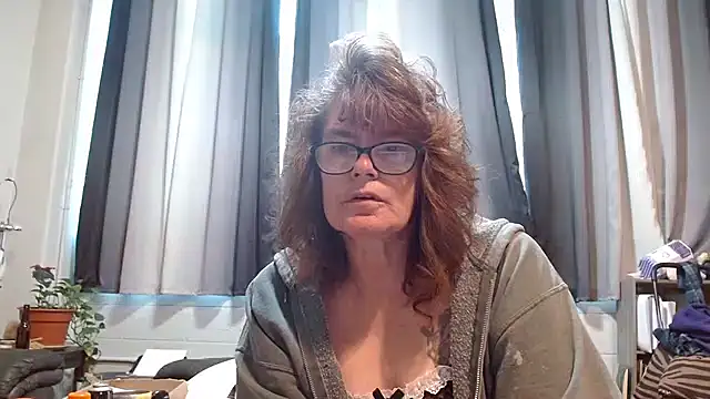 Snapshot of ladylavende3 chatting on March 22, 2025, 9:21 pm ladylavende3 online show from March 22, 2025, 9:21 pm