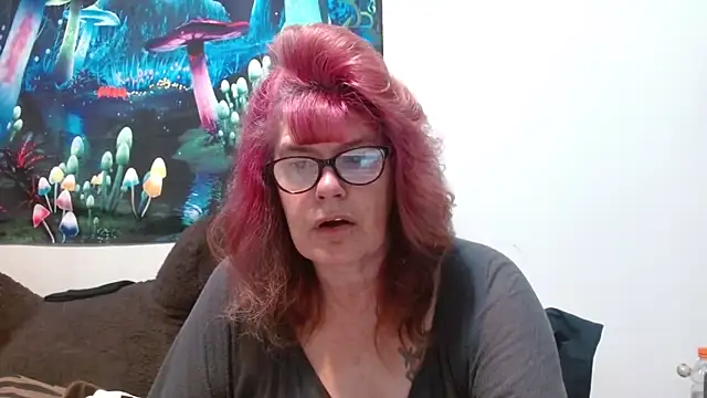 Snapshot of ladylavende3 chatting on November 7, 2025, 2:39 pm ladylavende3 online show from November 7, 2025, 2:39 pm