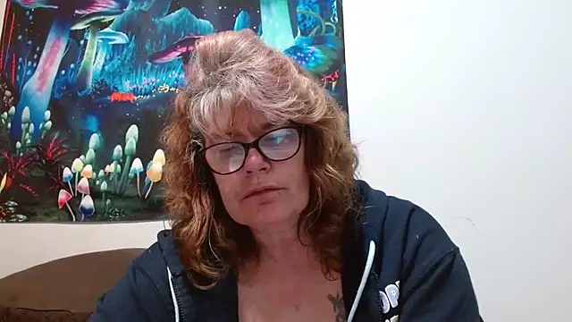 Snapshot of ladylavende3 chatting on February 18, 2026, 5:36 am ladylavende3 online show from February 18, 2026, 5:36 am