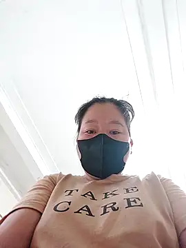 Snapshot of donaaa2 chatting on January 15, 2026, 8:52 am donaaa2 online show from January 15, 2026, 8:52 am