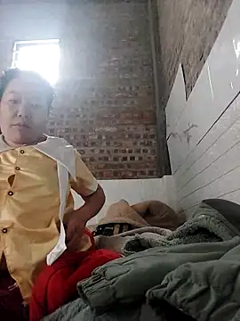 Snapshot of donaaa2 chatting on February 14, 2026, 1:46 am donaaa2 online show from February 14, 2026, 1:46 am