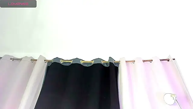 Snapshot of Megan_VixenX chatting on February 26, 2026, 9:03 pm Megan VixenX online show from February 26, 2026, 9:03 pm