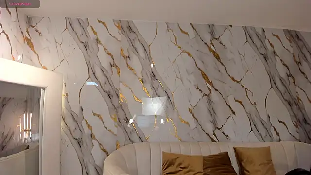 KayraLanne online show from February 14, 2026, 3:36 am