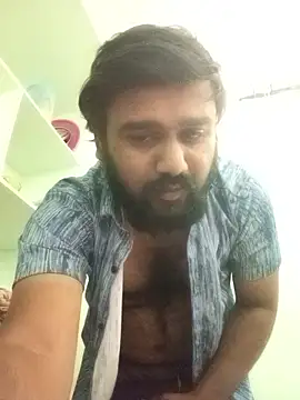 Snapshot of handsomeboy1414 chatting on January 9, 2026, 5:32 am handsomeboy1414 online show from January 9, 2026, 5:32 am