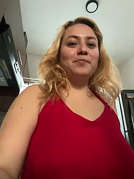 Lililuxx online show from February 22, 2026, 12:01 am