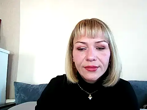 MissKryss online show from February 14, 2026, 5:59 am