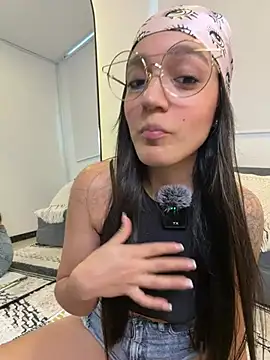 Snapshot of EVA_WILD1 chatting on February 15, 2026, 9:22 pm EVA WILD1 online show from February 15, 2026, 9:22 pm