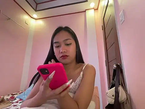 Mira Janee online show from February 6, 2026, 1:32 am