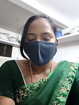 Snapshot of Tamil_Hot_Divya chatting on January 16, 2026, 12:36 am Tamil Hot Divya online show from January 16, 2026, 12:36 am