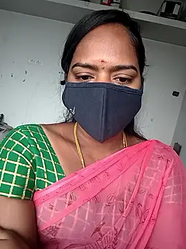 Snapshot of Tamil_Hot_Divya chatting on January 17, 2026, 1:54 am Tamil Hot Divya online show from January 17, 2026, 1:54 am