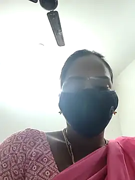 Snapshot of Tamil_Hot_Divya chatting on February 4, 2026, 12:49 am Tamil Hot Divya online show from February 4, 2026, 12:49 am