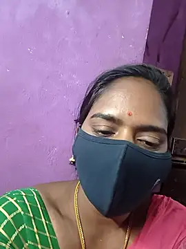 Snapshot of Tamil_Hot_Divya chatting on February 7, 2026, 1:20 am Tamil Hot Divya online show from February 7, 2026, 1:20 am