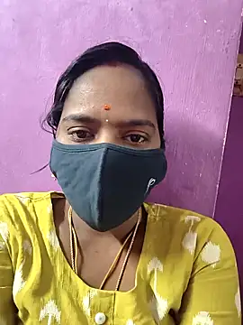 Snapshot of Tamil_Hot_Divya chatting on February 11, 2026, 11:37 am Tamil Hot Divya online show from February 11, 2026, 11:37 am