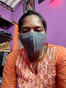 Snapshot of Tamil_Hot_Divya chatting on February 25, 2026, 11:47 pm Tamil Hot Divya online show from February 25, 2026, 11:47 pm