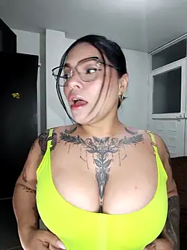 brenda palacio online show from February 16, 2026, 2:18 am