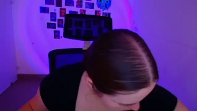 Kitty Mia Kitty online show from February 20, 2026, 12:27 pm