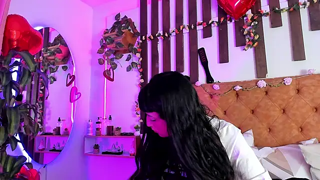 Snapshot of MeowMota_ chatting on February 20, 2026, 6:19 pm MeowMota online show from February 20, 2026, 6:19 pm