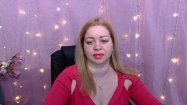 Snapshot of OliviaVerr chatting on February 24, 2026, 1:31 pm OliviaVerr online show from February 24, 2026, 1:31 pm