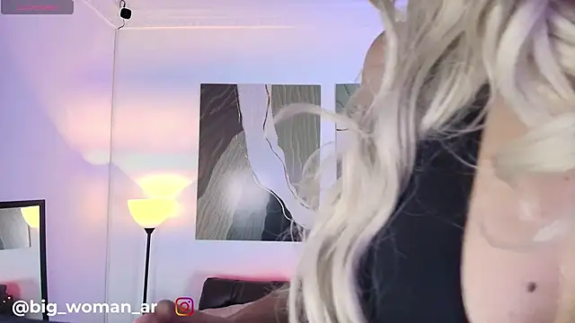 Snapshot of big_woman chatting on February 6, 2026, 3:33 am big woman online show from February 6, 2026, 3:33 am