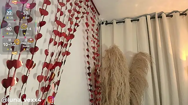 Snapshot of big_woman chatting on February 15, 2026, 3:03 am big woman online show from February 15, 2026, 3:03 am