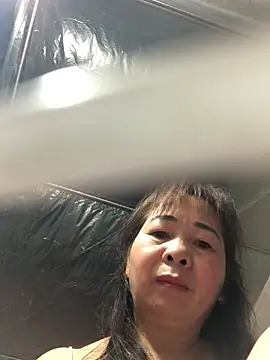 -Mery- online show from February 28, 2026, 6:09 pm