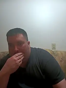 Snapshot of tacoguy1992 chatting on February 14, 2026, 12:07 am tacoguy1992 online show from February 14, 2026, 12:07 am