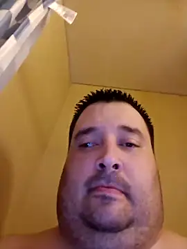 Snapshot of tacoguy1992 chatting on February 22, 2026, 2:02 am tacoguy1992 online show from February 22, 2026, 2:02 am