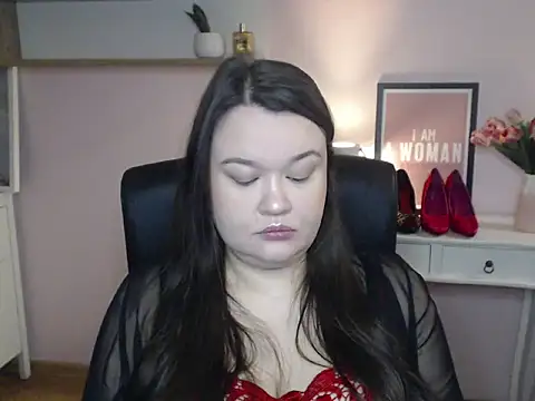 HollyDanceSoul online show from February 14, 2026, 7:27 am