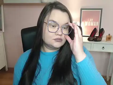 HollyDanceSoul online show from February 16, 2026, 5:14 am