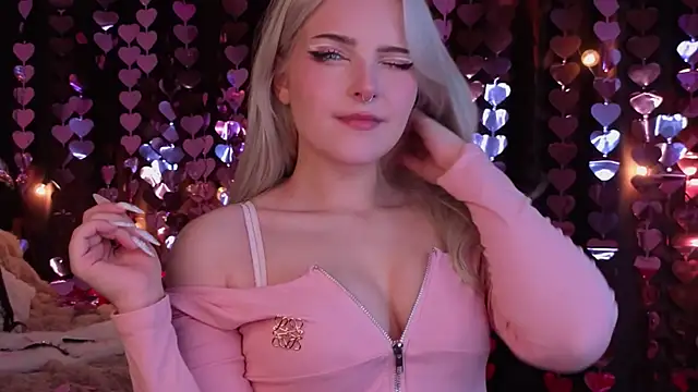 Snapshot of ShyniAlice chatting on February 14, 2026, 4:31 am ShyniAlice online show from February 14, 2026, 4:31 am