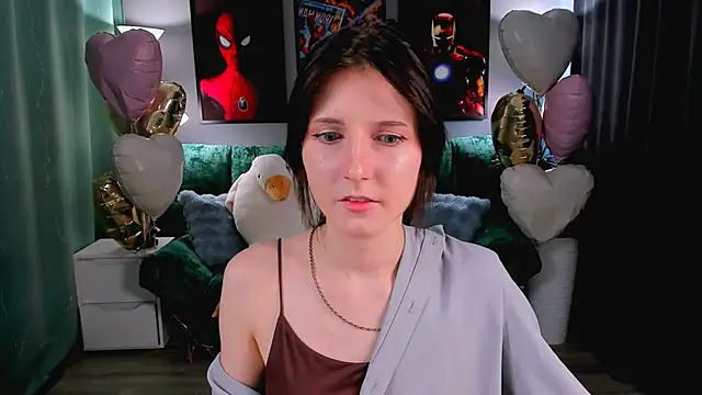 Snapshot of KikaOsterman chatting on February 19, 2026, 6:20 am KikaOsterman online show from February 19, 2026, 6:20 am