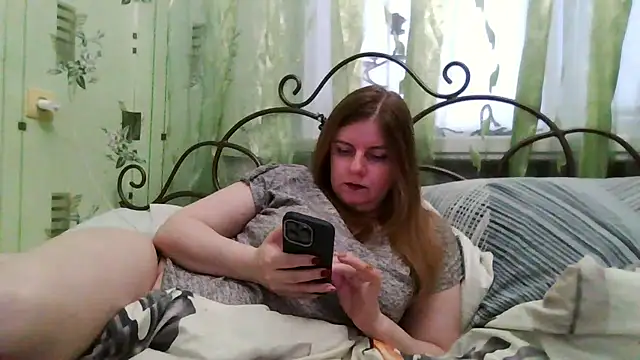 Snapshot of DarkRose0104 chatting on January 15, 2026, 6:51 am DarkRose0104 online show from January 15, 2026, 6:51 am