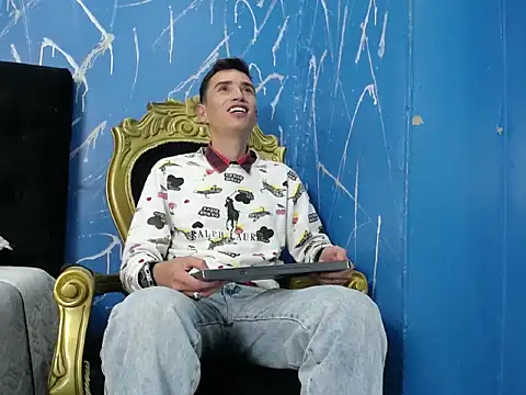 Iam Smith  online show from February 18, 2026, 8:38 pm