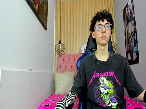 Syriussz online show from February 19, 2026, 7:32 pm