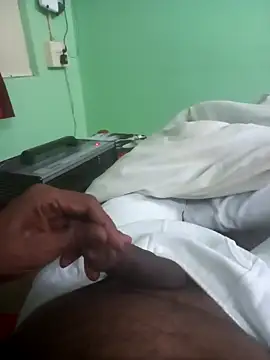 Snapshot of deshi9inch9 chatting on January 31, 2026, 8:07 pm deshi9inch9 online show from January 31, 2026, 8:07 pm