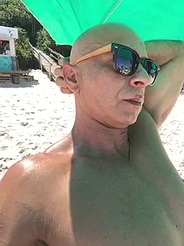 Snapshot of dogfrota chatting on February 12, 2026, 5:41 pm dogfrota online show from February 12, 2026, 5:41 pm