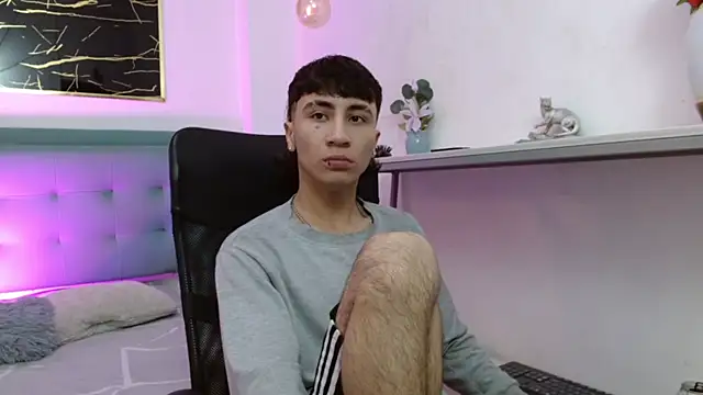 XanderGrey8 online show from February 10, 2026, 7:29 pm