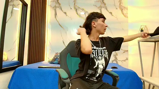 XanderGrey8 online show from February 23, 2026, 7:22 pm