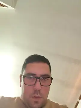 Vieirapauduro69 online show from March 4, 2026, 2:34 pm