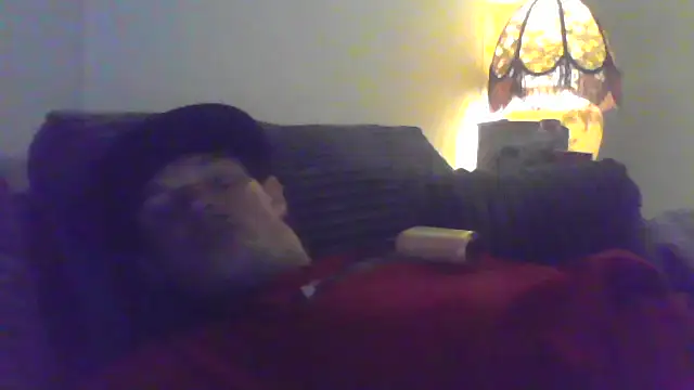 Snapshot of HungandHynotic chatting on February 9, 2026, 4:38 am HungandHynotic online show from February 9, 2026, 4:38 am