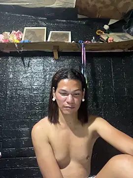 HugeAgatha online show from February 9, 2026, 1:59 pm