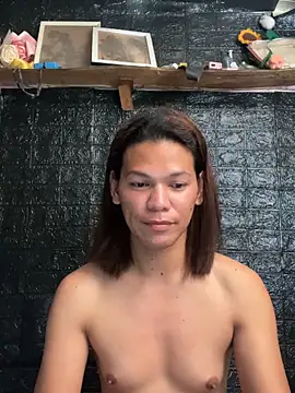 HugeAgatha online show from February 17, 2026, 7:16 am