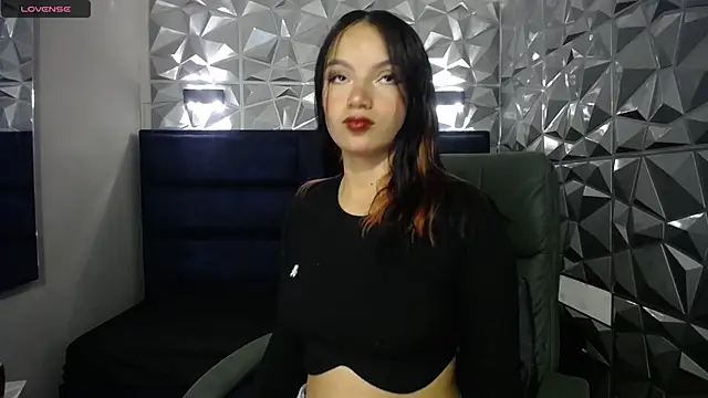 Snapshot of saphire_20 chatting on February 16, 2026, 12:34 pm saphire 20 online show from February 16, 2026, 12:34 pm