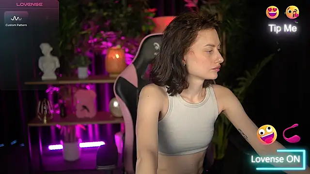 Snapshot of baby_luna_xo chatting on January 19, 2026, 9:57 am baby luna xo online show from January 19, 2026, 9:57 am