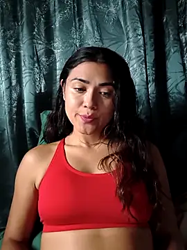 Snapshot of Freyarosse chatting on February 20, 2026, 9:15 pm Freyarosse online show from February 20, 2026, 9:15 pm