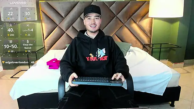 Snapshot of Salvattore_Muller chatting on February 16, 2026, 5:53 pm Salvattore Muller online show from February 16, 2026, 5:53 pm