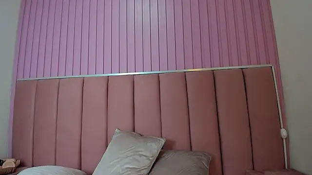 Zoehoney hl online show from March 3, 2026, 8:04 pm