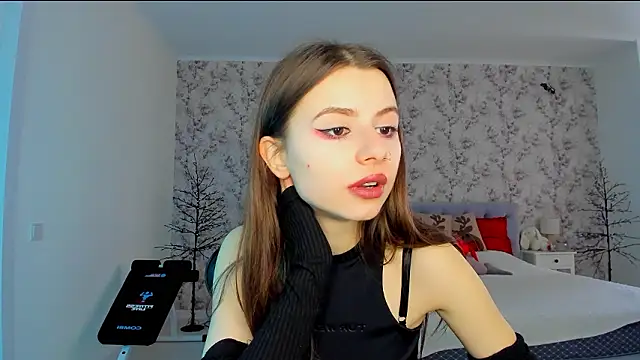 Snapshot of Hot_Molly5 chatting on February 16, 2026, 1:40 pm Hot Molly5 online show from February 16, 2026, 1:40 pm