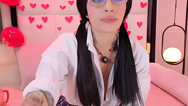 Snapshot of JuneCollins chatting on February 15, 2026, 8:38 pm JuneCollins online show from February 15, 2026, 8:38 pm