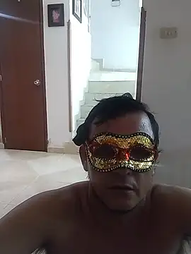 Juanstevan2724 online show from January 19, 2026, 12:47 am